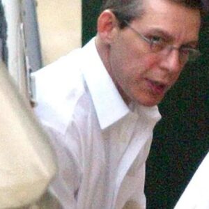 ailesinden 5 kisiyi oldurmustu beyaz saray ciftligi katili sucu polise atti OWEDpDrS