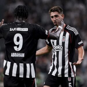 besiktas st patricks karsisinda 2 0dan dondu play off turuna yukseldi fAqd1Hsl