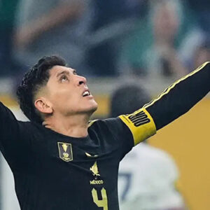 fenerbahce alvarezde mutlu sona ulasti ASTqYbv4