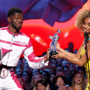 odullu rapci lil nas x ciplak dolasirken yakalandi gozaltina alindi ve hastaneye kaldirildi DVwEMhHS