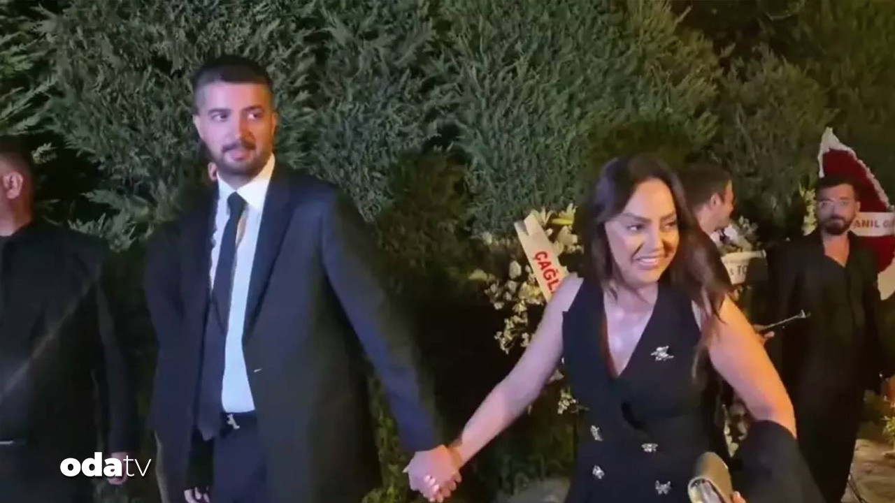 ebru gundes bosandi Ba1ZMJqA