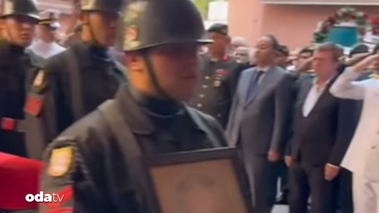 kibris gazisi icin ermeni mezarliginda son toren Ku3rpuUr