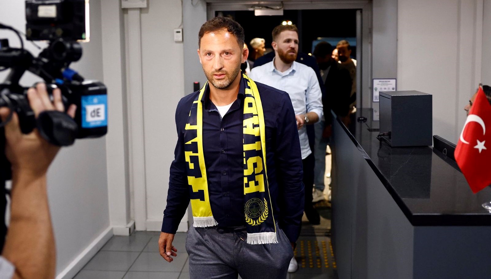 tedesconun sinif arkadasi ntvye anlatti PUriFVub