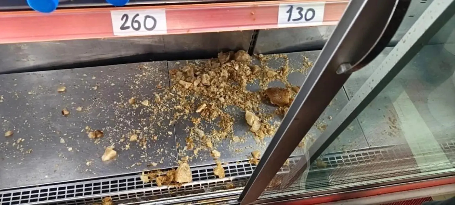 erzurumda tavuk dunyasinda korku dolu anlar donmus sise patladi XRq1H4NB.jpg