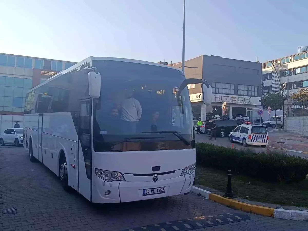 israilden kurtarilan aktivistler istanbula dondu VLvlQANG