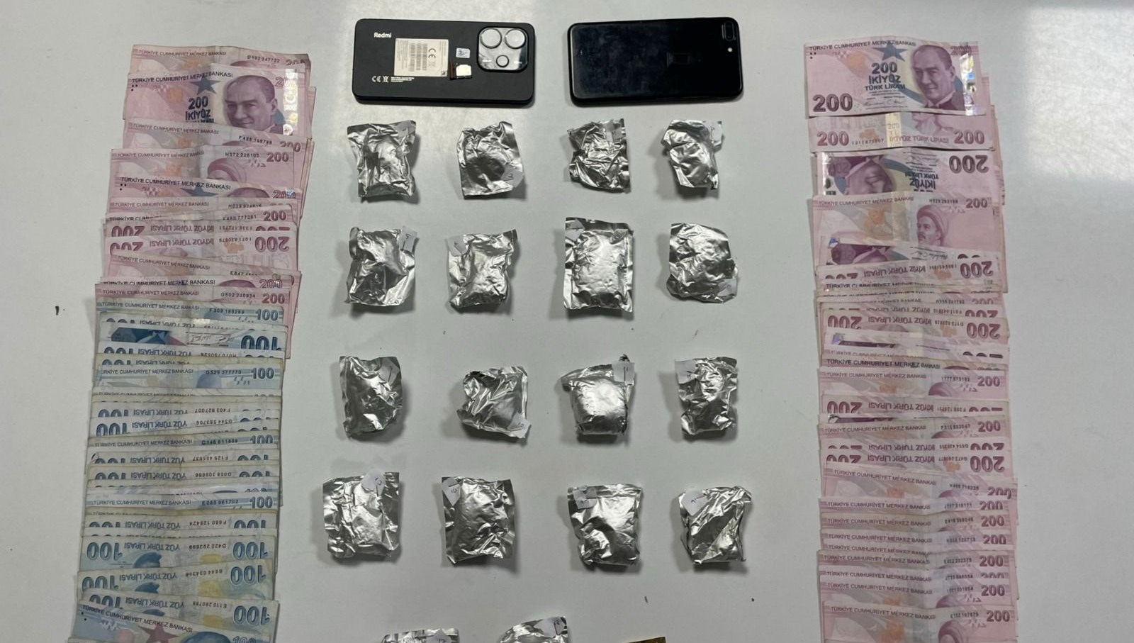 sislide aracinda uyusturucu bulunan kisi tutuklandi bSLgj5Wl.jpg