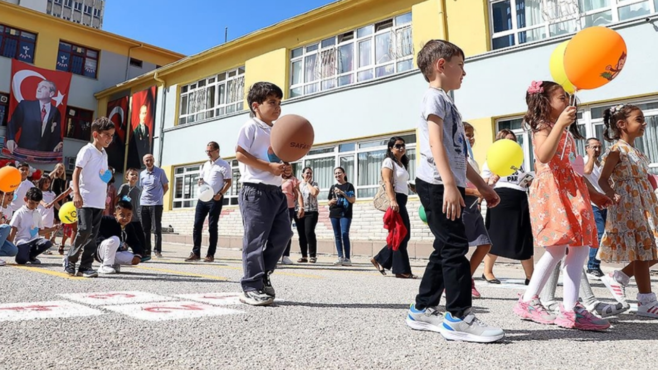 ara tatil bu hafta mi basliyor kasim ara tatil tarihi 7pqlAhxM.png