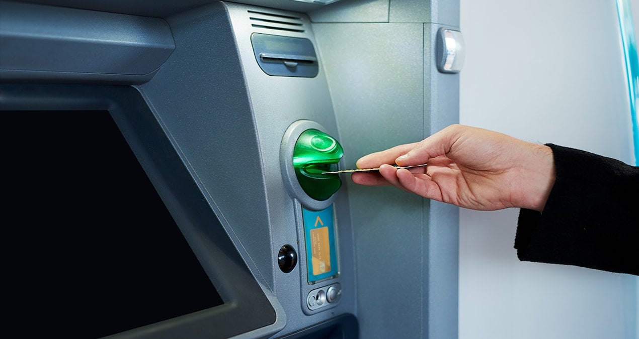 banka atmleri bir bir kaldiriliyor nakit para krizi B4NT5UEJ.jpg