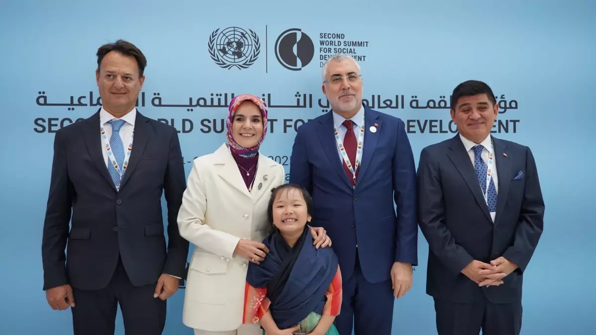 turkiye dohada sosyal kalkinma zirvesinde eilCxHd2.jpg