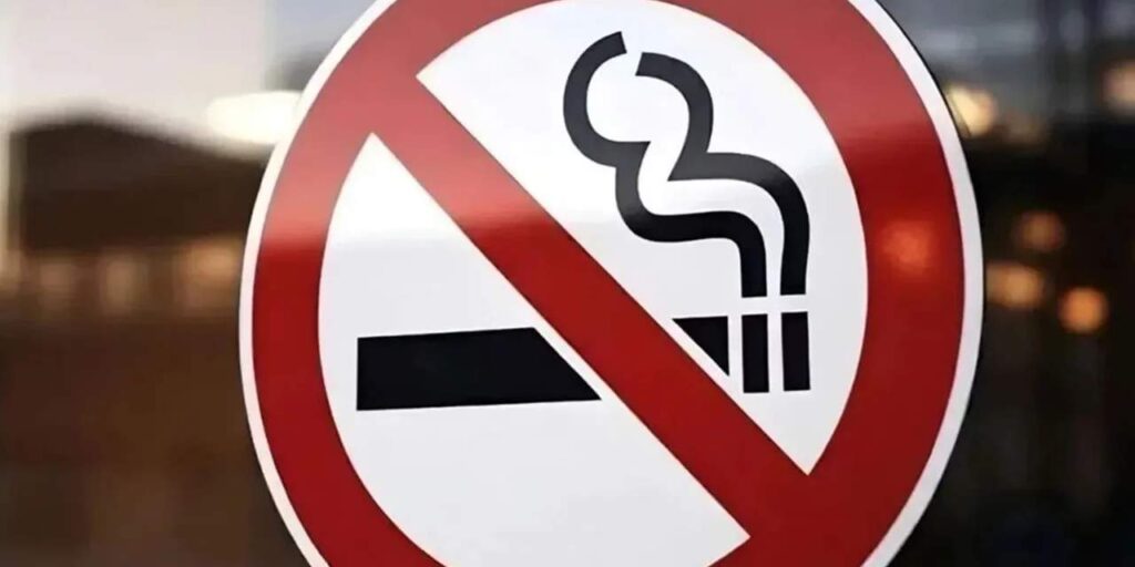 omur-boyu-sigara-yasaginda-yas-siniri-belli-oldu-arabada-icenin-yasina-da-bakilmayacak-nBw9lSVW