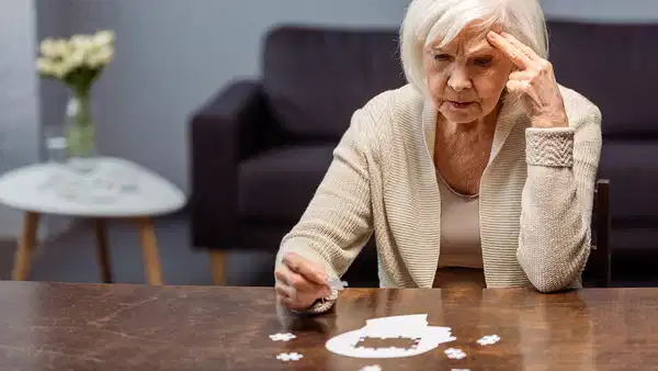 arastirma-ileri-yastakilerin-duzenli-yumurta-tuketmeleri-durumunda-alzheimer-riski-azalabilir-fOmBvckV