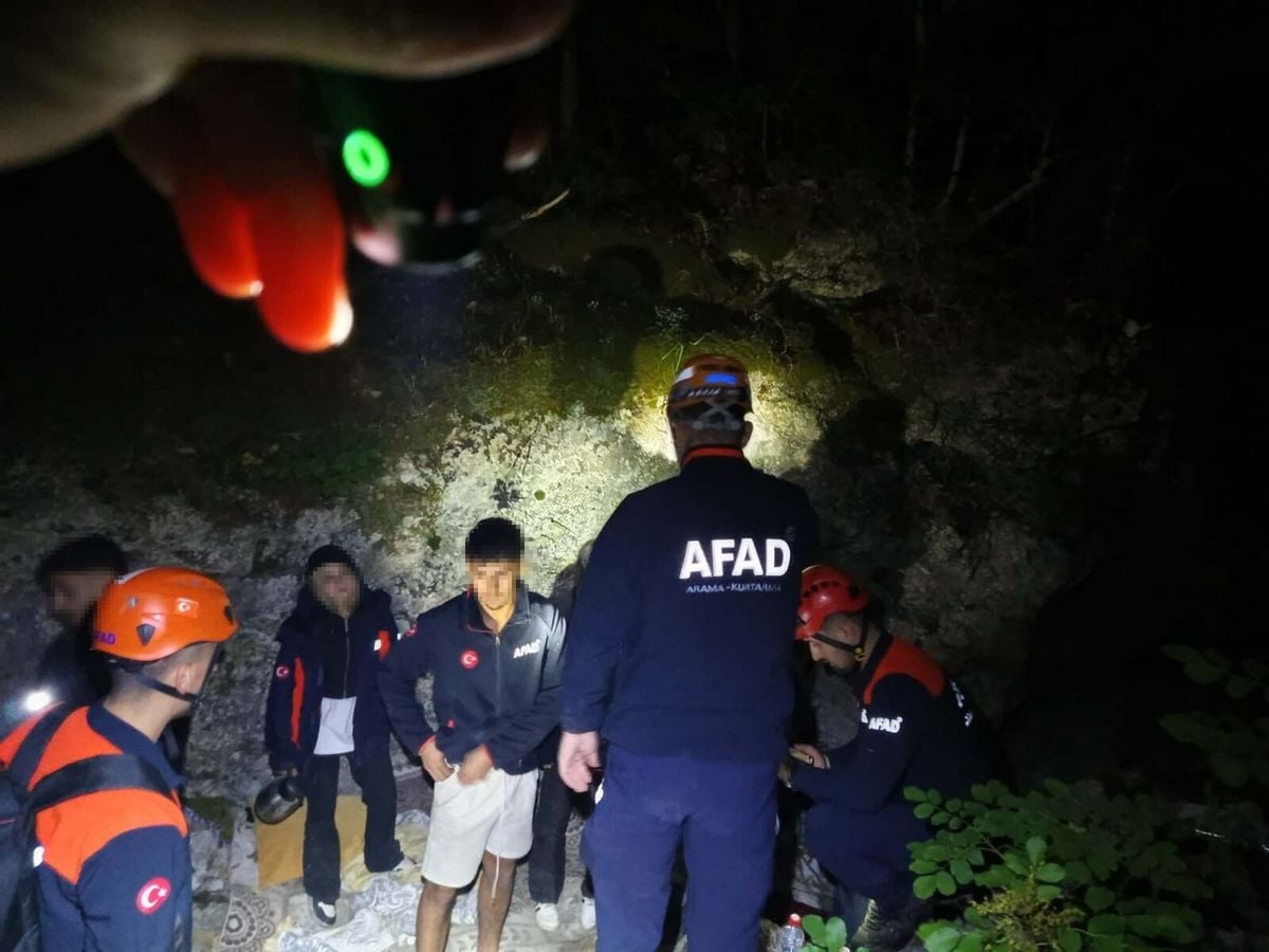 Değirmendere Şelalesi’nde Kaybolan 4 Genç Ekipler Tarafından Sağ Bulundu