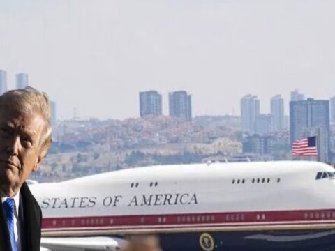 Trump tehdit uzerine ucak degistirmis RxL1dAQB